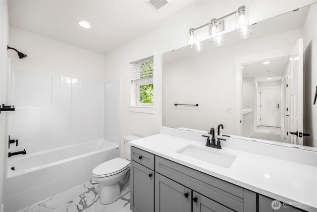 9 160th Place SE, Bothell, WA 98012
