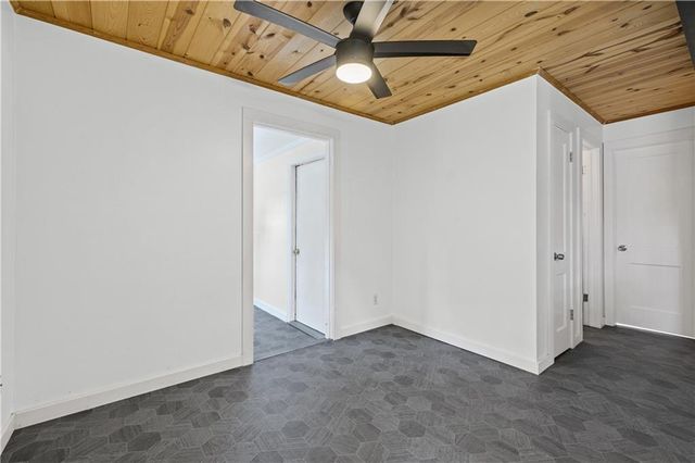 6308 W 80th Terrace, Overland Park, KS 66204