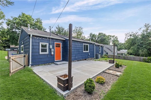 6308 W 80th Terrace, Overland Park, KS 66204