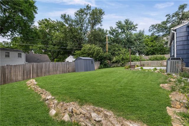 6308 W 80th Terrace, Overland Park, KS 66204