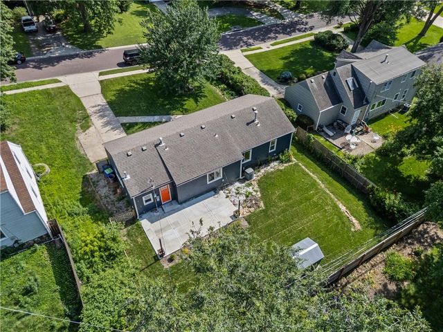 6308 W 80th Terrace, Overland Park, KS 66204