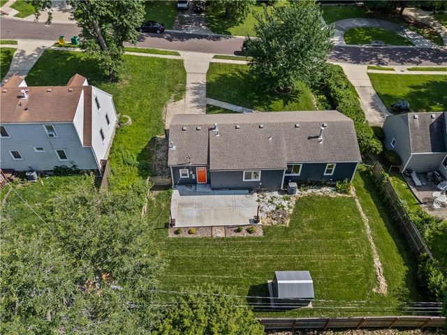 6308 W 80th Terrace, Overland Park, KS 66204
