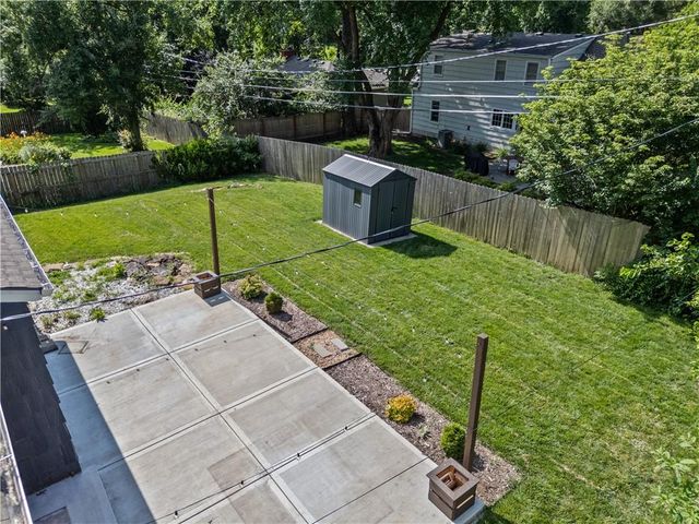 6308 W 80th Terrace, Overland Park, KS 66204