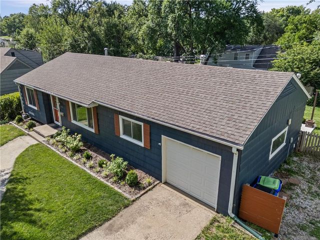6308 W 80th Terrace, Overland Park, KS 66204