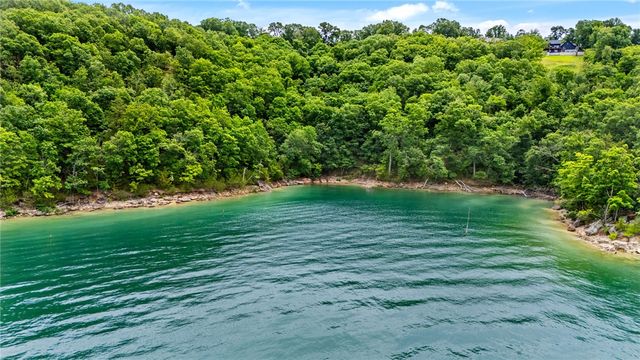L1-8 Sunset Drive, Eureka Springs, AR 72631