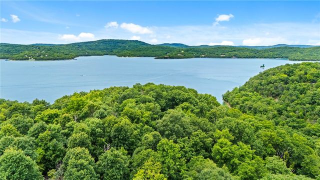 L1-8 Sunset Drive, Eureka Springs, AR 72631