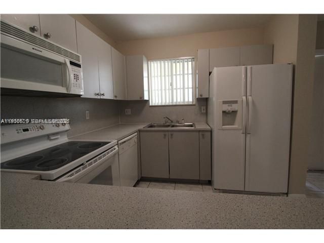 6761 NW 182nd St 104, Hialeah, FL 33015