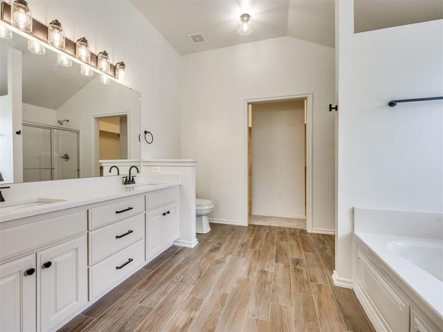 2901 Danielle Terrace, Moore, OK 73160