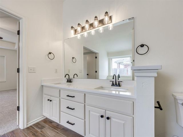 2901 Danielle Terrace, Moore, OK 73160