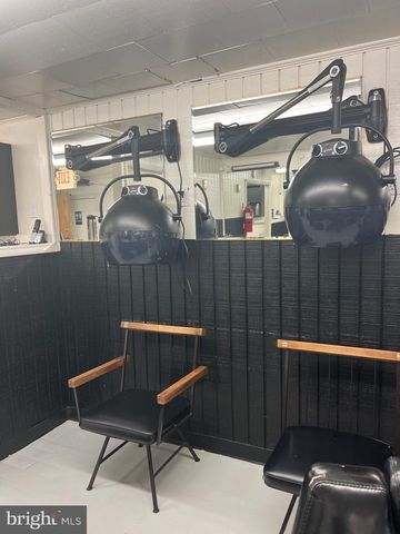 2304 W NORTH AVE #B, Baltimore, MD 21216