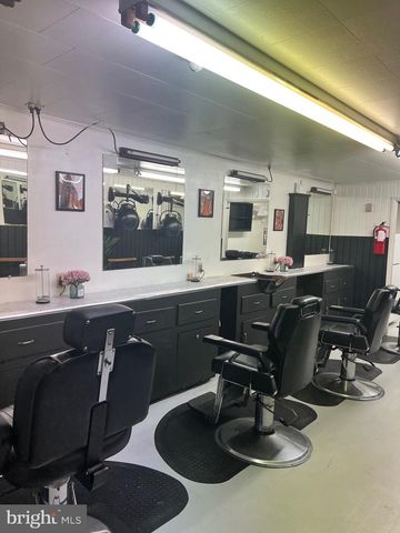 2304 W NORTH AVE #B, Baltimore, MD 21216