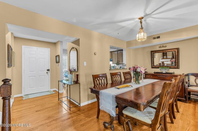 320 Harvard Place 320, Morganville, NJ 07751