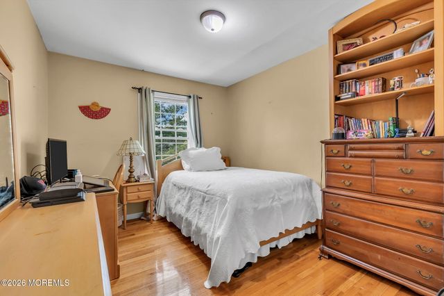 320 Harvard Place 320, Morganville, NJ 07751