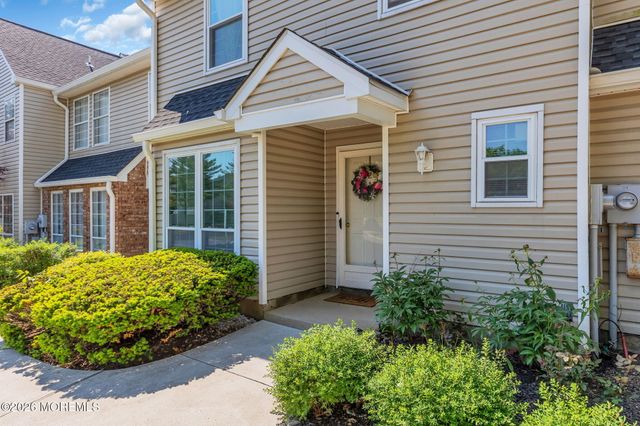 320 Harvard Place 320, Morganville, NJ 07751
