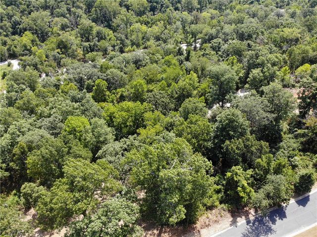 2802 Palisades Circle, Bentonville, AR 72712