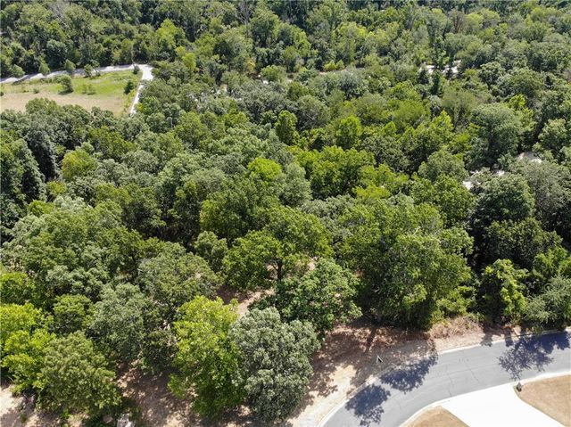 2802 Palisades Circle, Bentonville, AR 72712