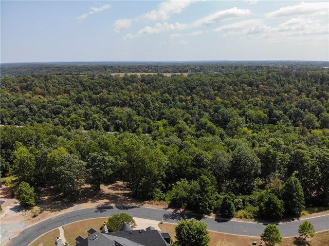 2802 Palisades Circle, Bentonville, AR 72712