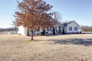 403 N Gray Street, Pocola, OK 74902