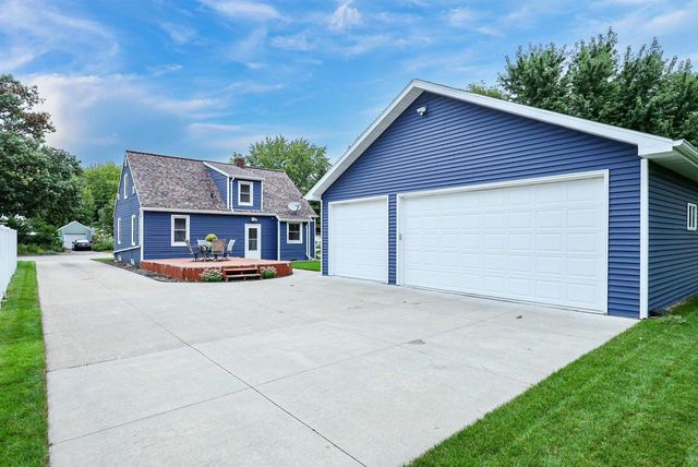 1715 E COLLEGE AVENUE, Appleton, WI 54915