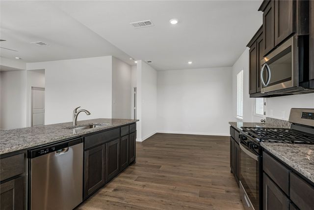 905 Cawthorne Trail, Fort Worth, TX 76108