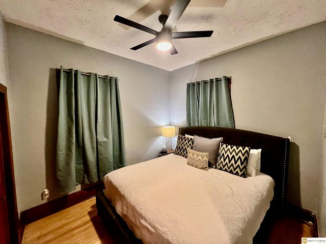 3009 S 24th Street, Omaha, NE 68108