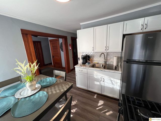 3009 S 24th Street, Omaha, NE 68108