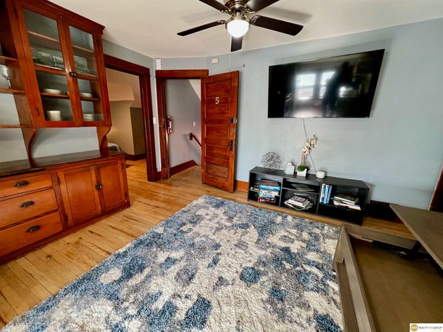 3009 S 24th Street, Omaha, NE 68108