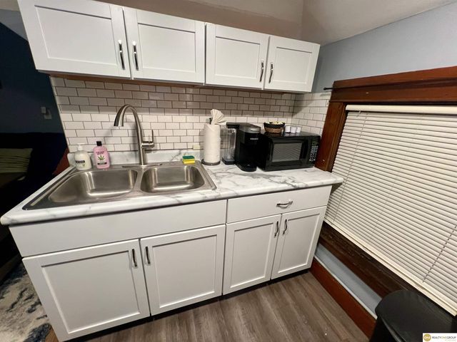 3009 S 24th Street, Omaha, NE 68108