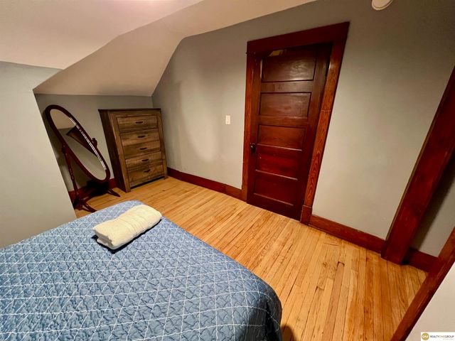 3009 S 24th Street, Omaha, NE 68108