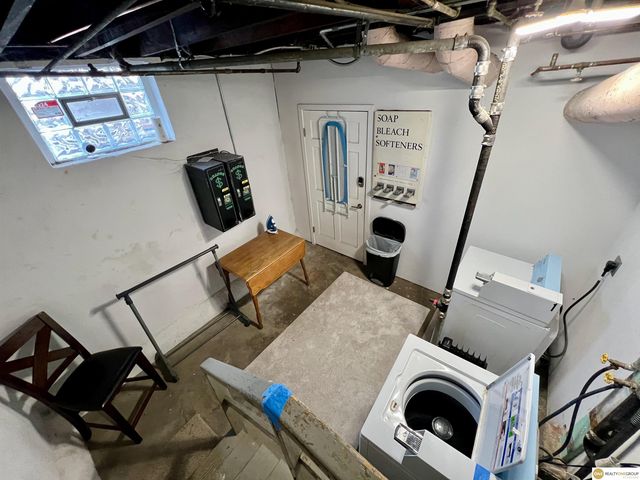 3009 S 24th Street, Omaha, NE 68108