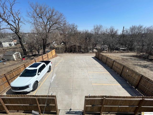 3009 S 24th Street, Omaha, NE 68108