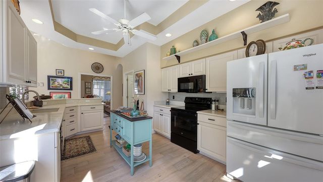 4062 CADDIE DRIVE E, Bradenton, FL 34203