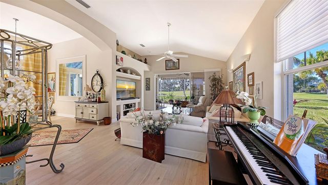 4062 CADDIE DRIVE E, Bradenton, FL 34203