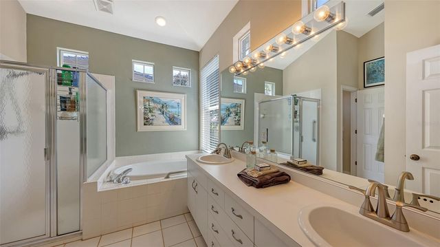 4062 CADDIE DRIVE E, Bradenton, FL 34203