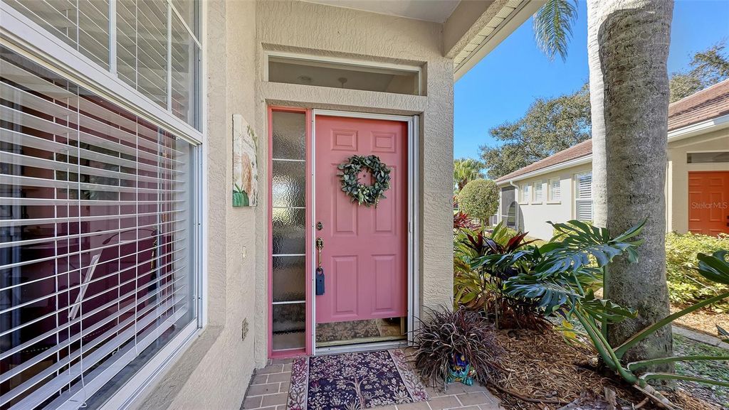 Image 2 of property listing at 4062 CADDIE DRIVE E, Bradenton, FL 34203