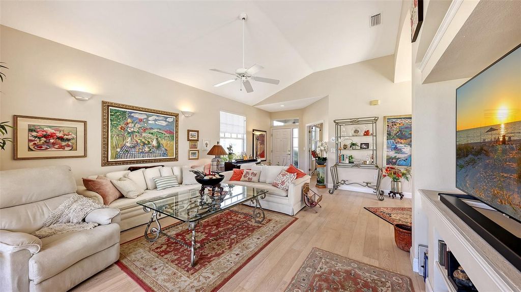 Image 5 of property listing at 4062 CADDIE DRIVE E, Bradenton, FL 34203