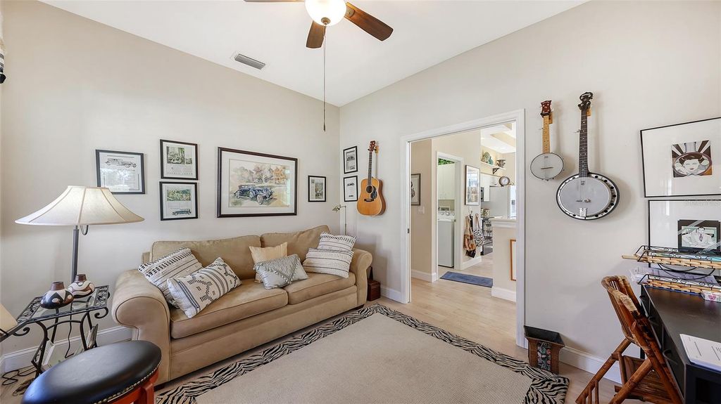 Image 6 of property listing at 4062 CADDIE DRIVE E, Bradenton, FL 34203