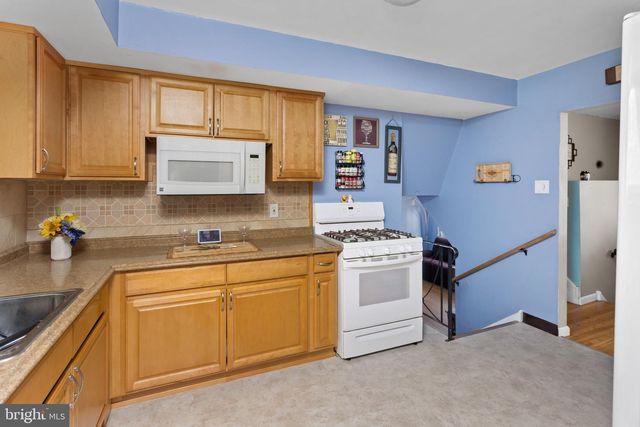 809 WOODLANE RD, Edgewater Park, NJ 08010