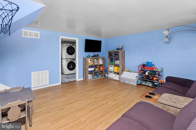 809 WOODLANE RD, Edgewater Park, NJ 08010
