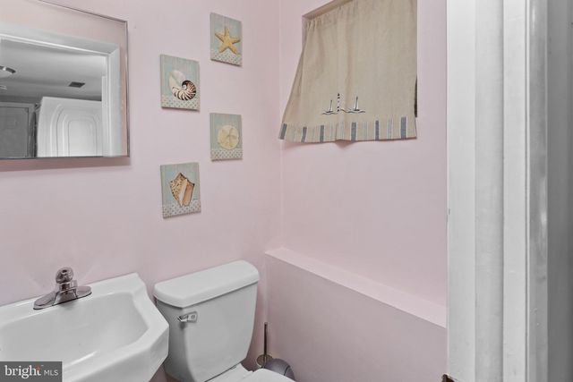 809 WOODLANE RD, Edgewater Park, NJ 08010