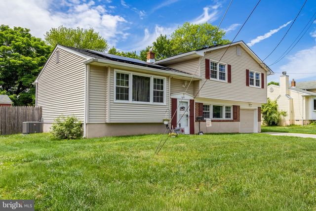 809 WOODLANE RD, Edgewater Park, NJ 08010