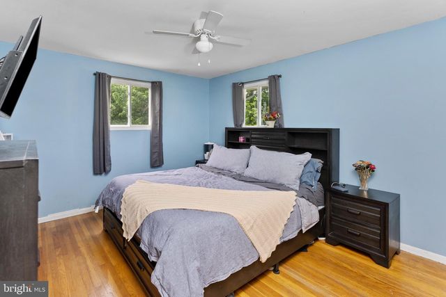 809 WOODLANE RD, Edgewater Park, NJ 08010