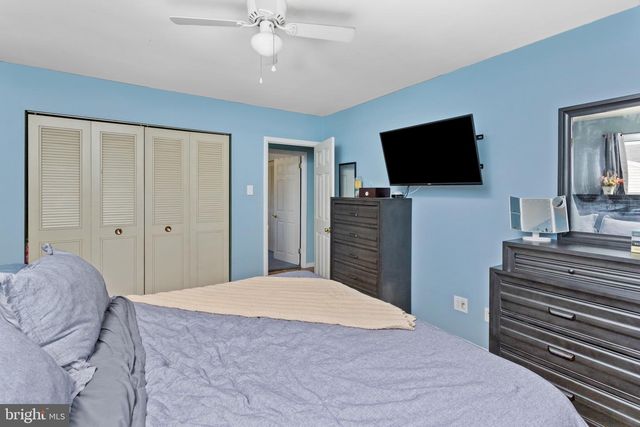 809 WOODLANE RD, Edgewater Park, NJ 08010