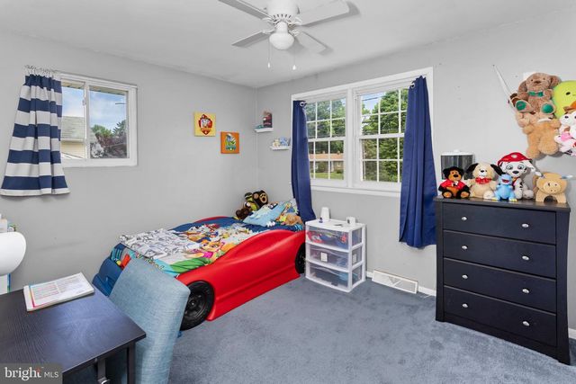 809 WOODLANE RD, Edgewater Park, NJ 08010