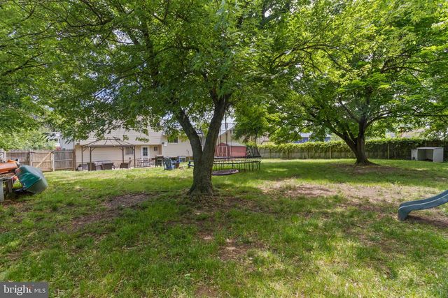 809 WOODLANE RD, Edgewater Park, NJ 08010