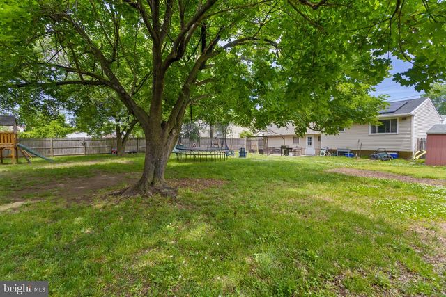 809 WOODLANE RD, Edgewater Park, NJ 08010