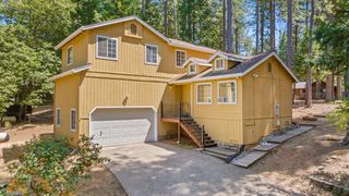 5768 Lupin Ln, Pollock Pines, CA 95726