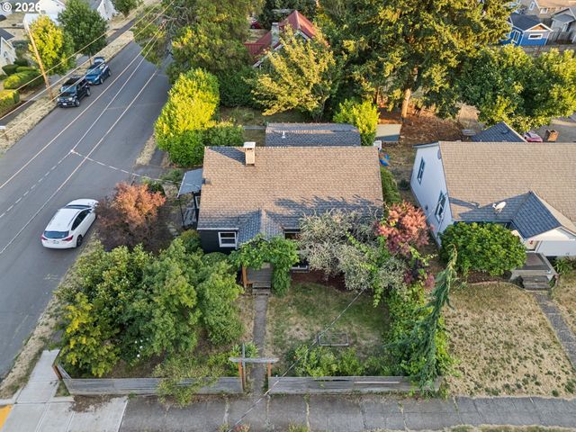2015 E 29TH St, Vancouver, WA 98663