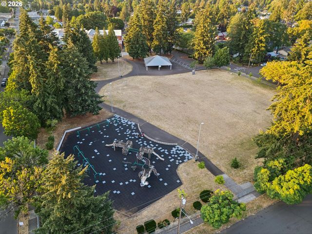 2015 E 29TH St, Vancouver, WA 98663