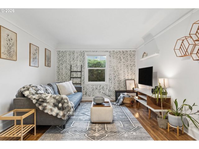 2015 E 29TH St, Vancouver, WA 98663